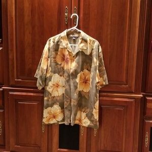 Tommy Bahama Men's Silk Button Down Shirt